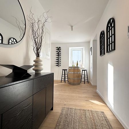 Weinzeit13 Apartment นอยชตัดท์ อัน แดร์ ไวน์ชตราเซอ ภายนอก รูปภาพ
