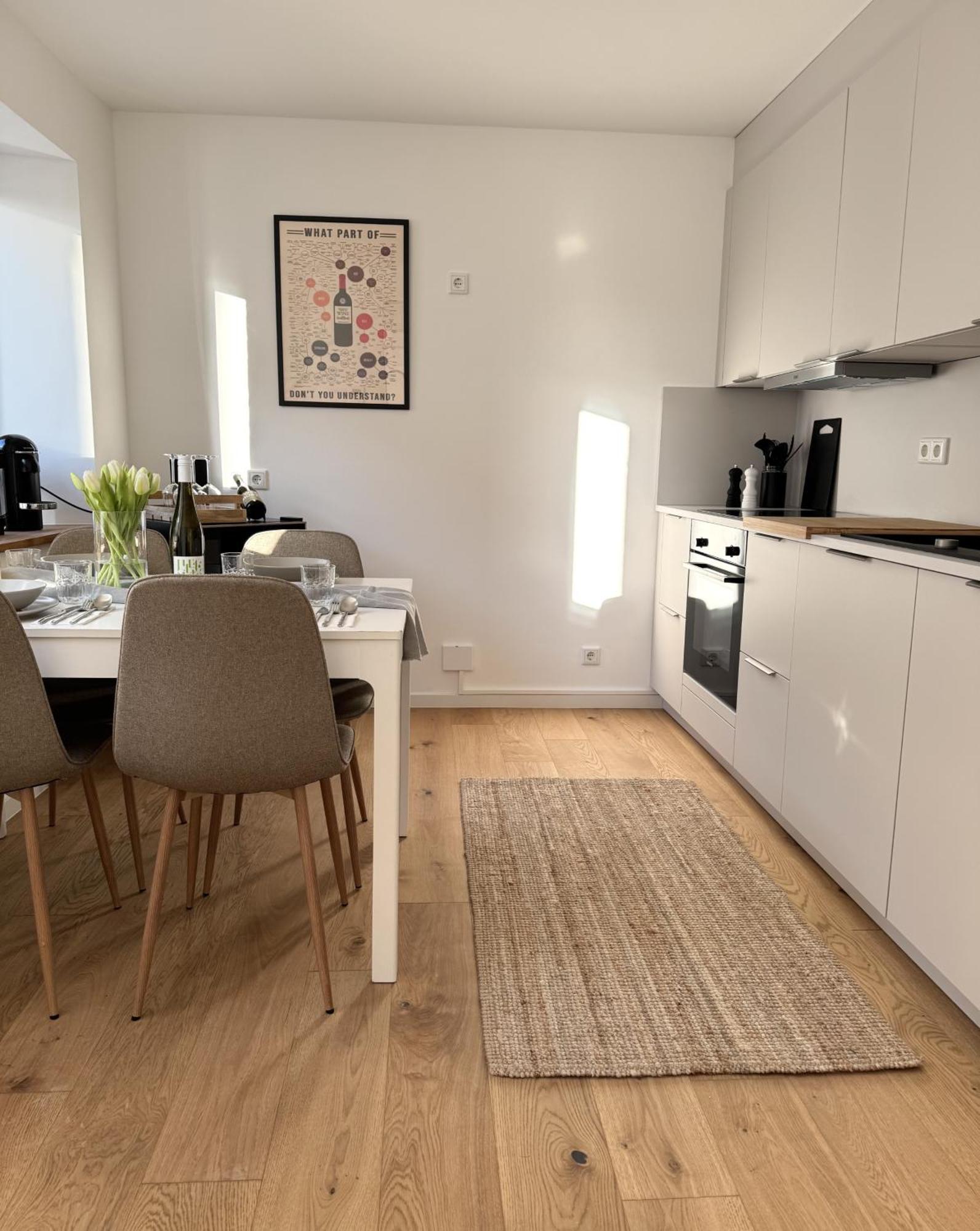 Weinzeit13 Apartment นอยชตัดท์ อัน แดร์ ไวน์ชตราเซอ ภายนอก รูปภาพ