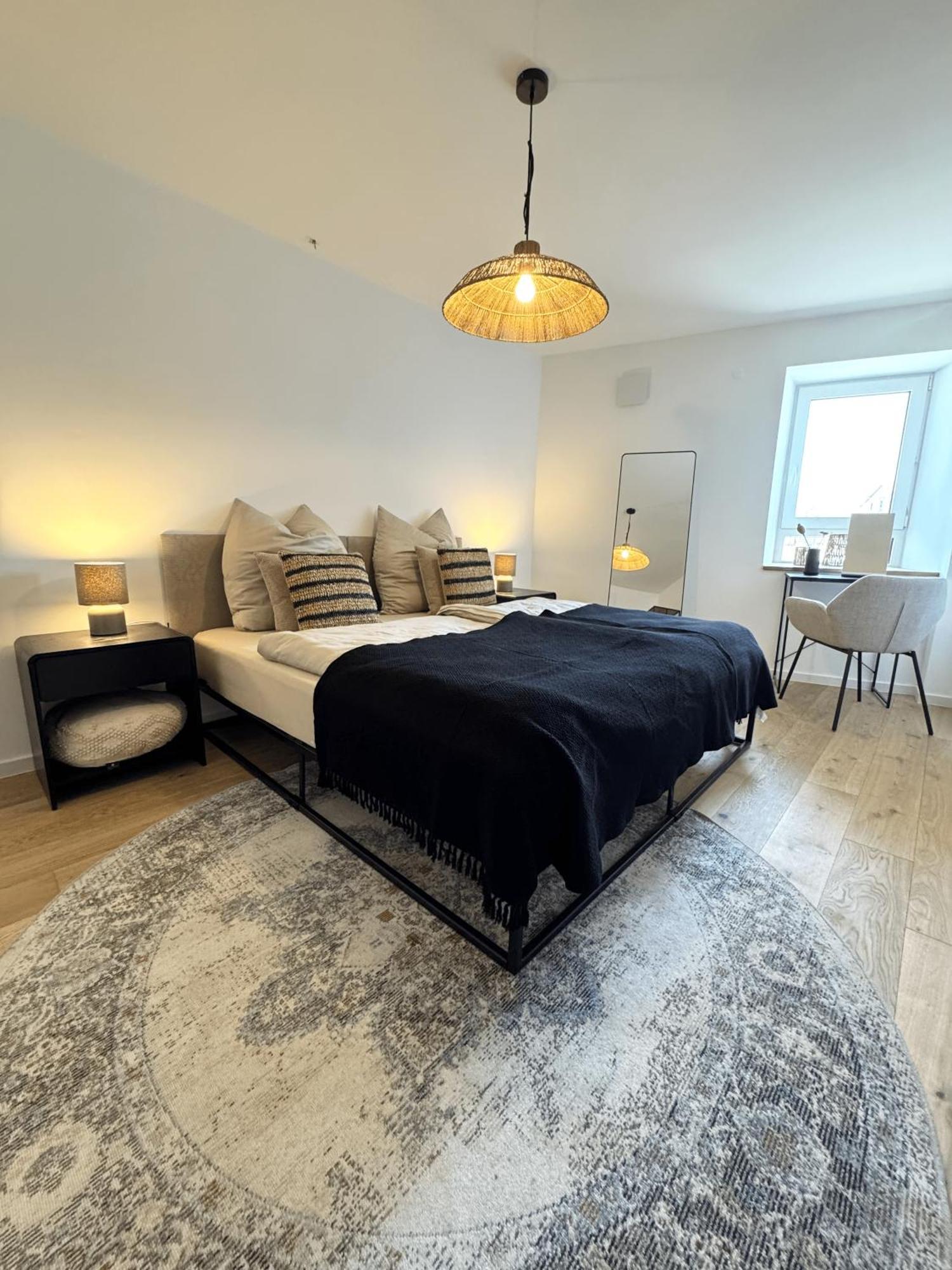 Weinzeit13 Apartment นอยชตัดท์ อัน แดร์ ไวน์ชตราเซอ ภายนอก รูปภาพ